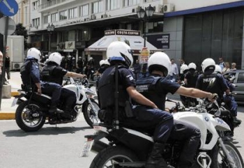 Κυκλοφορούσαν με κλεμμένα μηχανάκια