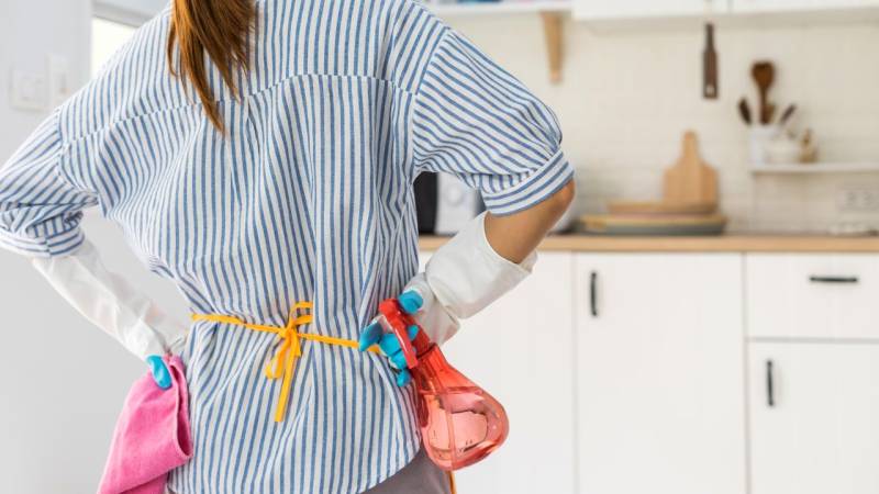 Τα προϊόντα καθαρισμού εκλύουν εκατοντάδες επικίνδυνες χημικές ουσίες