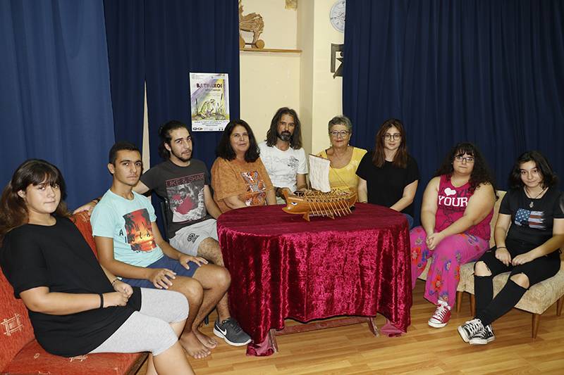 “Βάτραχοι” στο Κάστρο Καλαμάτας σε δύο δωρεάν παραστάσεις με κοινωνικό χαρακτήρα