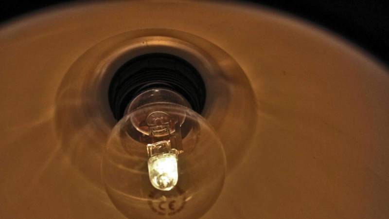 ΕΚΠΟΙΖΩ: Προμηθευτής ρεύματος άλλαξε τους όρους των συμβάσεων έπειτα από συλλογική αγωγή