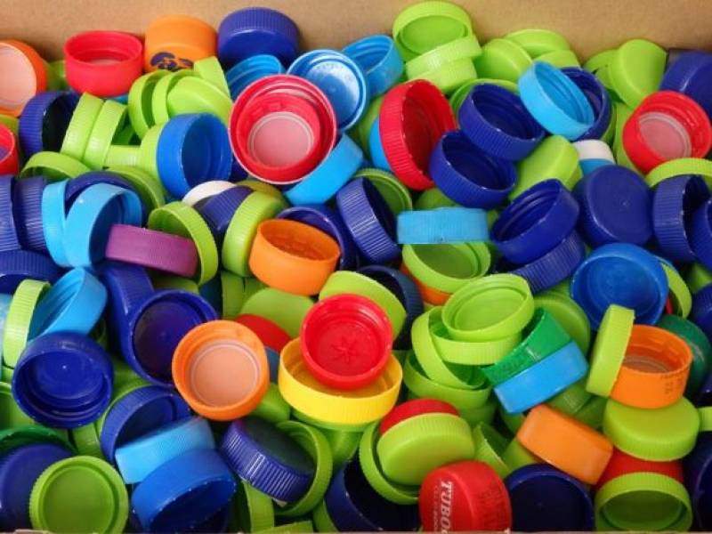 Καπάκια μπουκαλιών συγκεντρώνει ο Εμπορικός Σύλλογος Κυπαρισσίας