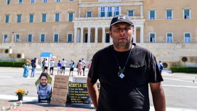 Με εισαγγελική παραγγελία δίνεται η άδεια εκταφής του γιου τού Πάνου Ρούτσι