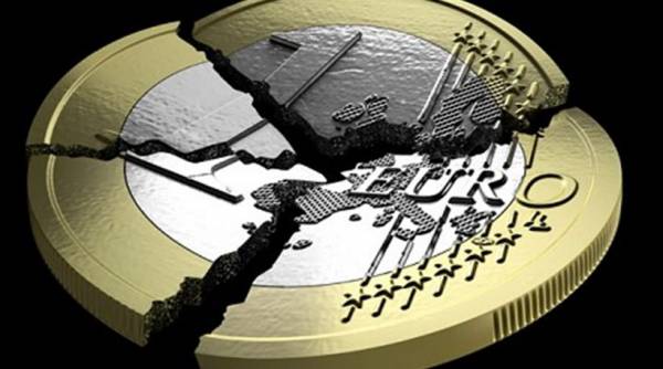 Wall Street Journal: Σφίγγει ο κλοιός για τις ελληνικές τράπεζες