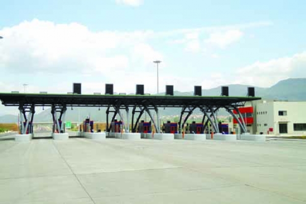 Διπλά διόδια σε Αρφαρά και Λεύκτρο