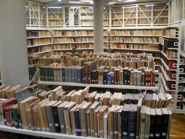 Νέο ωράριο στην Δημόσια Κεντρική Βιβλιοθήκη Καλαμάτας