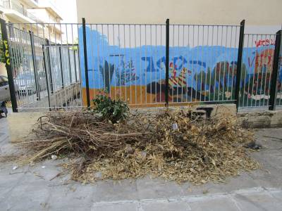Ανακύκλωση στο… πεζοδρόμιο 
