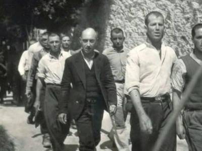 Το ΚΚΕ ταυτοποίησε δύο από τους εκτελεσθέντες της Καισαριανής που φαίνονται στις φωτογραφίες