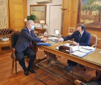 Λαμπρόπουλος σε Γεωργαντά για συνώνυμο ποικιλίας ελιάς Καλαμών