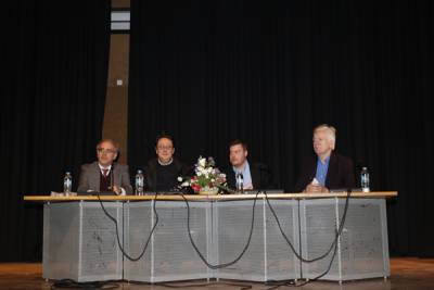 Παρουσιάστηκε στην Καλαμάτα βιβλίο του Γ. Καραμπελιά για το δημοτικό τραγούδι