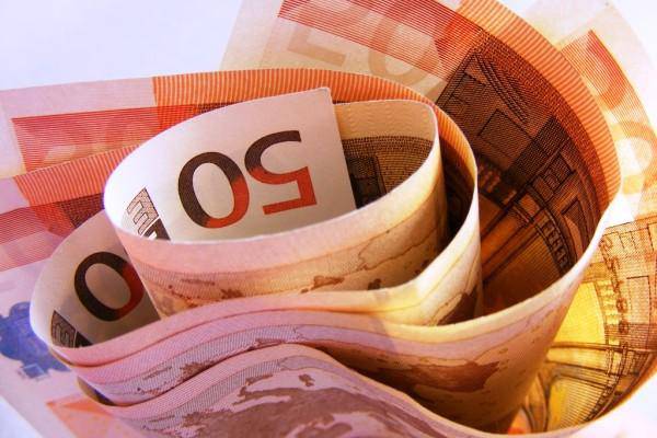 Τους έκλεψαν λεφτά, όταν μάζευαν ελιές