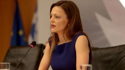 Έφη Αχτσιόγλου: Ρεκόρ απολύσεων τον Ιούλιο