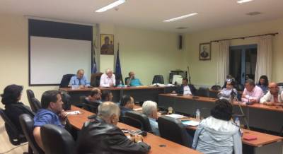 Αντιπαράθεση για νερό, σκουπίδια και πολιτιστικά στην Τριφυλία