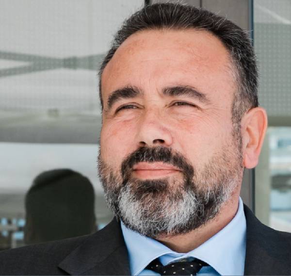 O Παναγιώτης Λαμπρινίδης για την έκθεση του Τελλόγλειου Ιδρύματος: &quot;Οι φιλότεχνοι της Καλαμάτας αντιλήφθηκαν  την καλλιτεχνική σημασία των εκθεμάτων&quot;