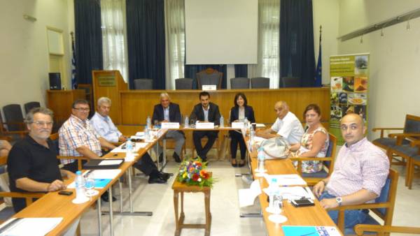 Χαρίτσης και Επιμελητήρια αναζητούν λύση για τα πυροδάνεια 