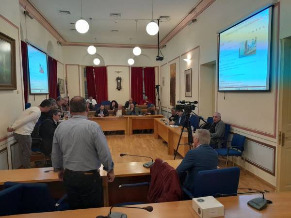 Ελλειψη απαρτίας στο Δημοτικό Συμβούλιο Καλαμάτας