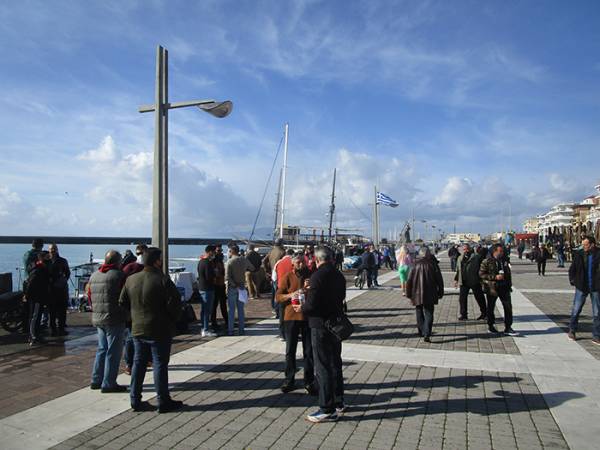 Καλαμάτα: Κυνηγοί και ψαράδες στην “Ε” για την απαγόρευση των αγαπημένων τους συνηθειών (βίντεο-φωτογραφίες)