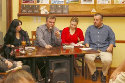 Πολύς κόσμος στην παρουσίαση βιβλίου του Φώτη Κατσιμπούρη