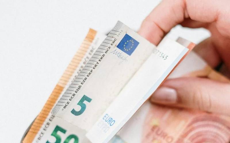 Συντάξεις: Ξεκίνησαν οι πληρωμές για τον Μάρτιο (Βίντεο)