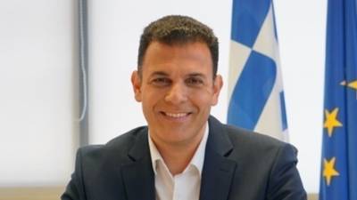 Καραμέρος: &quot;Μετά από 6 χρόνια έφτασαν οι Έλληνες να έχουν τη χαμηλότερη αγοραστική δύναμη στην Ευρώπη&quot;