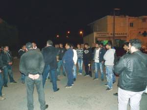 Εργαζόμενοι: "Εξω από το Νοσοκομείο Καλαμάτας οι φασίστες της Χρυσής Αυγής"