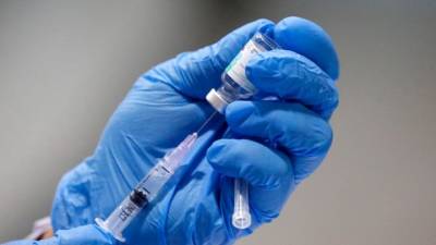 Η κυβέρνηση των ΗΠΑ ακυρώνει χρηματοδοτήσεις εμβολίων mRNA