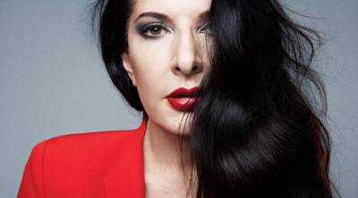 Στο αρχαίο θέατρο της Επιδαύρου για γυρίσματα η Μαρίνα Αμπράμοβιτς