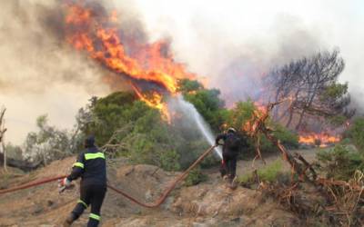 Αλαλούμ την ώρα της φωτιάς στο Μάτι - Όσα κατέγραψαν οι ασύρματοι της ΕΛ.ΑΣ.