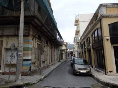 Πεζοδρομήσεις και διαπλάτυνση πεζοδρομίων στο κέντρο της Καλαμάτας