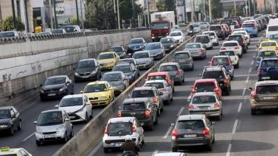 Τι προβλέπει ο νέος ΚΟΚ: Αυστηρές ποινές για αλκοόλ, κινητό και υπερβολική ταχύτητα, κράνος (βίντεο)