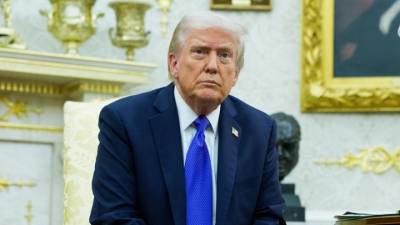 Τραμπ: Μπορεί να χτυπήσουμε ξανά το νησί Χαργκ, «απλώς για πλάκα»