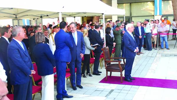 Στην κατάψυξη οι σχέσεις Νίκα - Σαμαρά. Ούτε που κοιτάχτηκαν σε δύο εκδηλώσεις