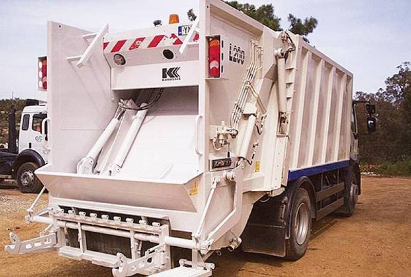 Νέα απορριμματοφόρα στον Δήμο Οιχαλίας