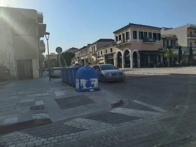 Επέστρεψαν οι κάδοι