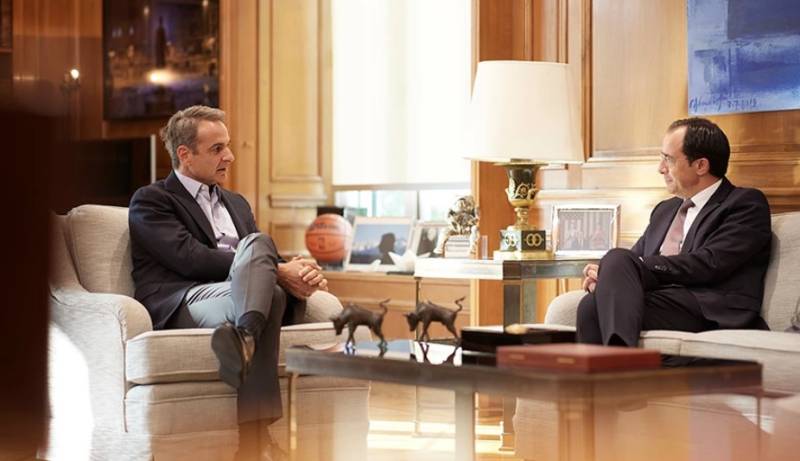 Τηλεφωνική επικοινωνία Χριστοδουλίδη – Μητσοτάκη: Μίλησαν για την επίσκεψη του Κύπριου Προέδρου στην Αθήνα