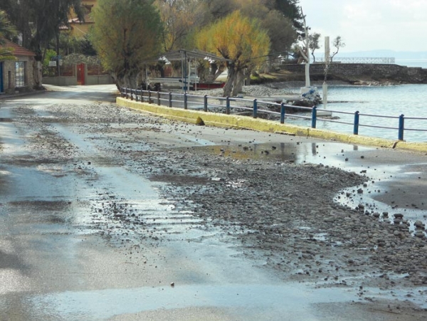 Πέτρες στη Μικρή Μαντίνεια