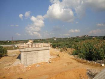 Οι "Μαυρογιαλούροι" κάνουν: Εντάξεις έργων στο ΕΣΠΑ χωρίς μελέτες και χρήματα