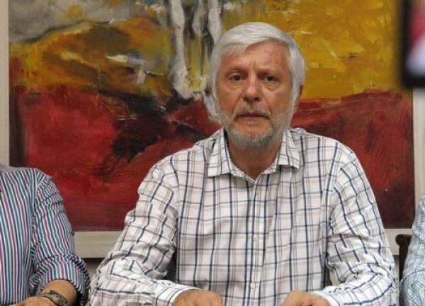 Τατούλης: &quot;Δεν θα έρθει κανένας πρόσφυγας στην Πελοπόννησο αν δεν συναντηθούμε πρώτα με τον Βίτσα&quot;