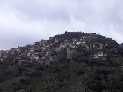 Βουλή: Την Τρίτη αρχίζει η επεξεργασία του νομοσχεδίου για τους Πρότυπους Τουριστικούς Προορισμούς