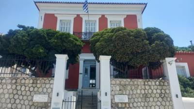 Εκθεση του Matt Stirn για τις ανασκαφές στην Ικλαινα