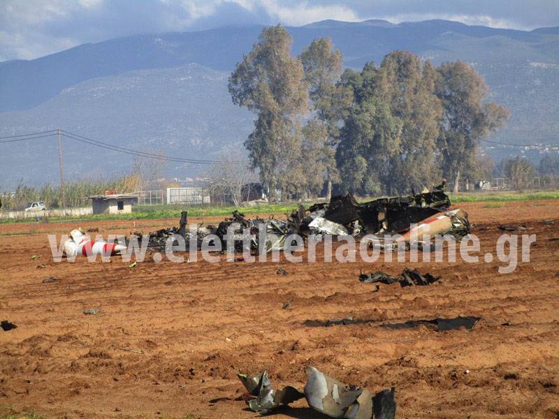 Καλαμάτα: Βίντεο και φωτογραφίες από τον τόπο συντριβής του εκπαιδευτικού αεροσκάφους