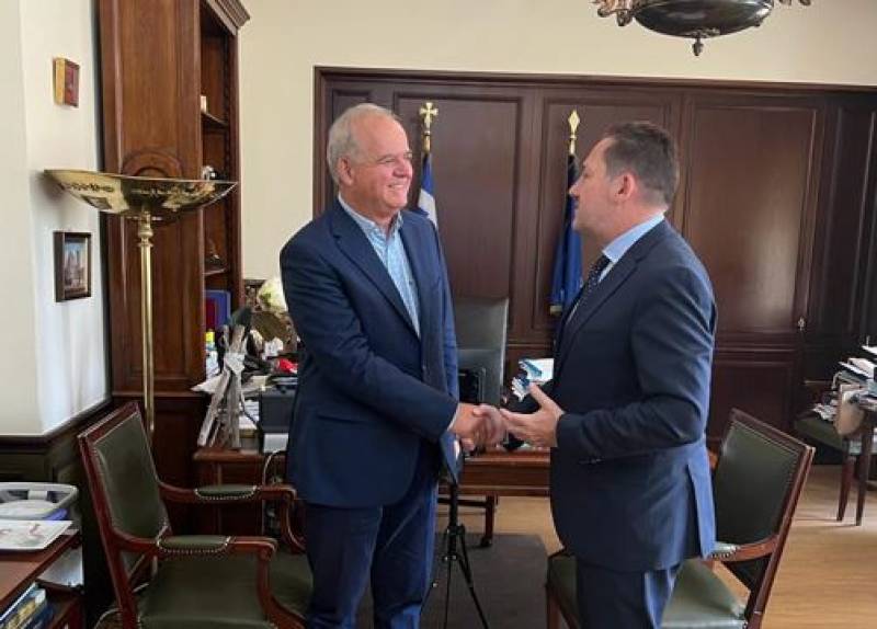 Λαμπρόπουλος σε Πέτσα για χρηματοδοτήσεις έργων