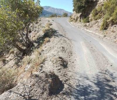 Διαμαρτυρία κατοίκων της Αλαγονίας: Εγκαταλελειμμένος επικίνδυνος δρόμος