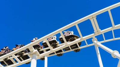 Allou Fun Park: Εκσφενδονίστηκαν από τρενάκι σε θάμνους 4 άτομα (βίντεο)