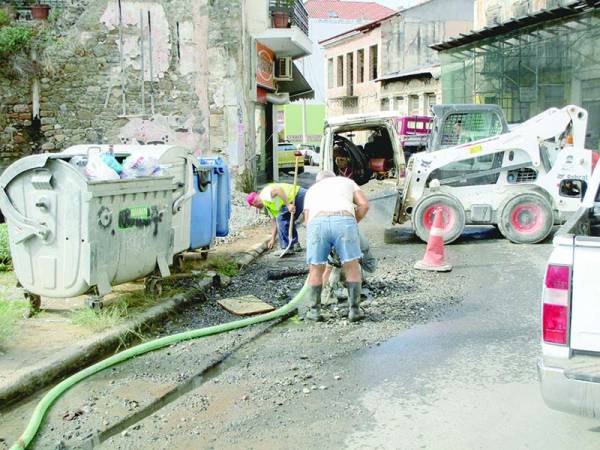 Καλαμάτα: Ξανά χωρίς νερό λόγω ζημιάς στον αγωγό ύδρευσης