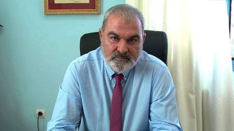 Απάντηση Λεβεντάκη σε Κατρίτση: “Οσμή ναφθαλίνης…”