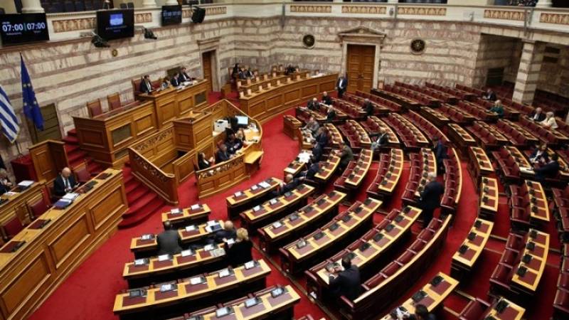 Aπόσυρση του νομοσχεδίου για τις Ενοπλες Δυνάμεις ζητά η αντιπολίτευση