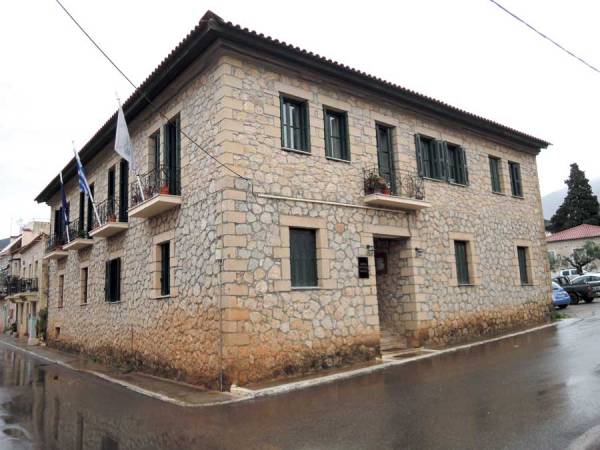 Ούτε συζήτηση για  τη Χρυσή Αυγή στο Δημοτικό Συμβούλιο Δυτ. Μάνης