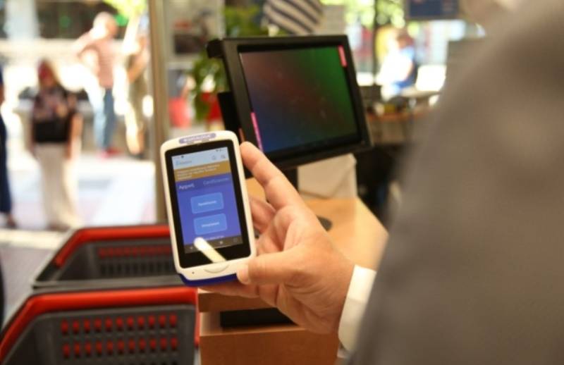 Ψηφιακή Κάρτα Εργασίας: Από 1η Ιουλίου η πλήρης εφαρμογή σε βιομηχανία και λιανεμπόριο