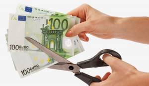 Κούρεμα χρέους κατά 55% σε οικογένεια δημοσίου υπαλλήλου