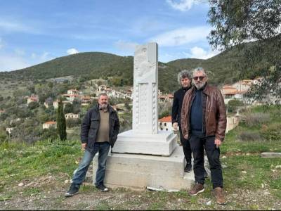 Τοποθετήθηκαν τα γλυπτά στο Ρίπεσι